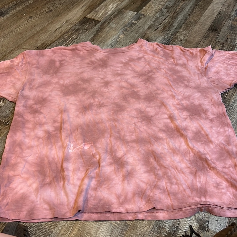 Pink t-shirt